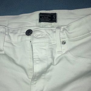 Abercrombie & Fitch white jeans